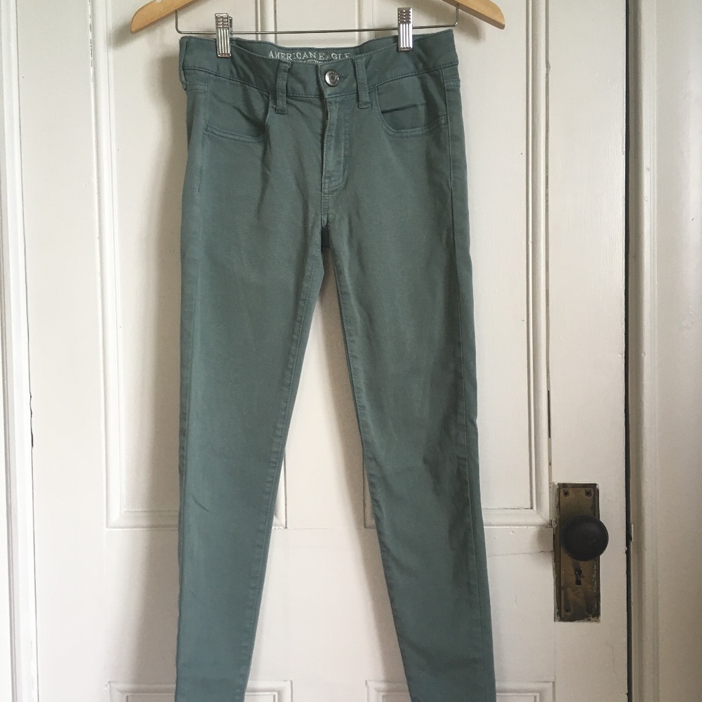 AEO Green Jade Jegging 2 Short